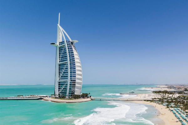 AETERNITAS BY LONDON GATE 17